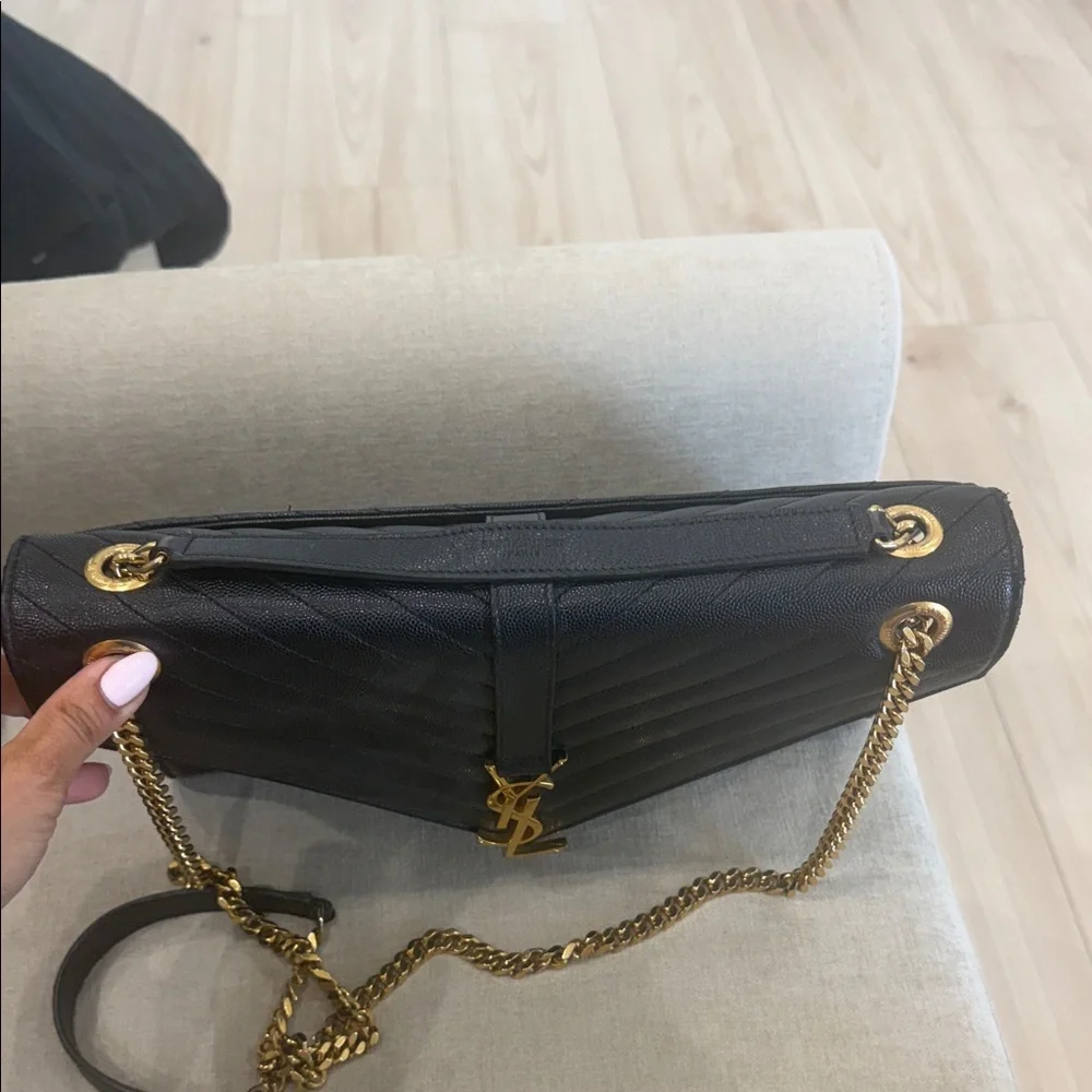 Saint Laurent Black Quilted Leather Shoulder Bag with Gold Hardware - Picture 3 of 5